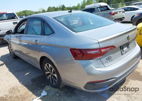 2024 Volkswagen Jetta 1.5T S z USA, uszkodzony, nr VIN 3VW5M7BU0RM055042